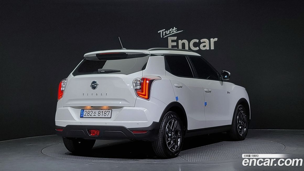 KG Mobility (Ssangyong) Very New Tivoli Бензин 1.5 2WD (05.2022)