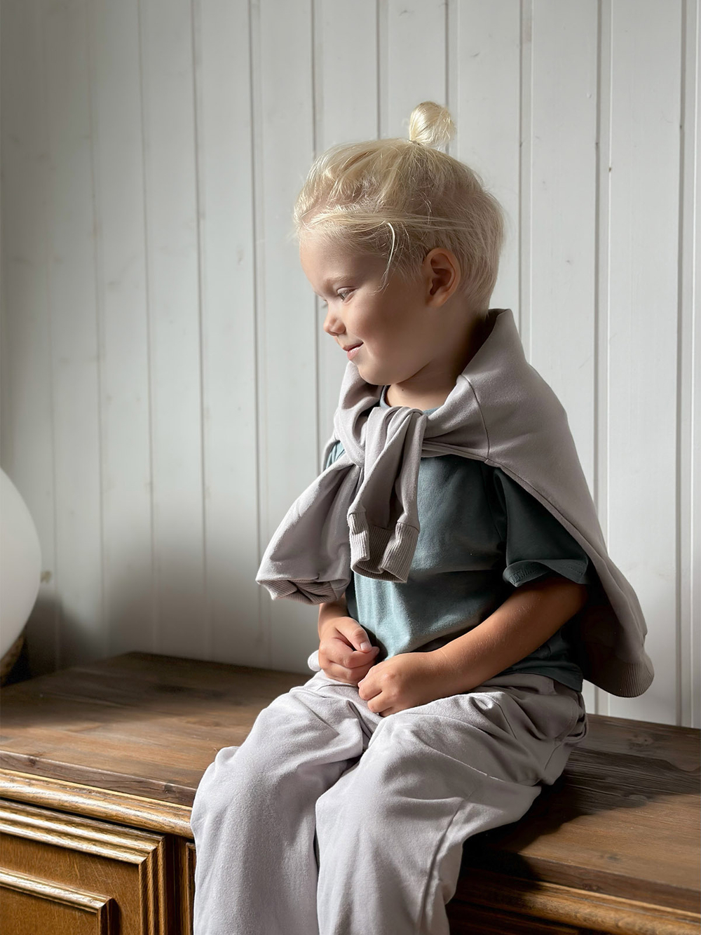 Свитшот оверсайз Mjölk Песочный серый, уценка