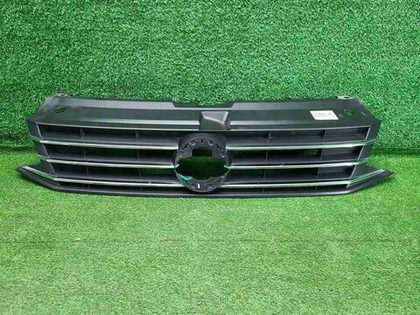 Решетка радиатора VW Polo Sedan (2015-2020)