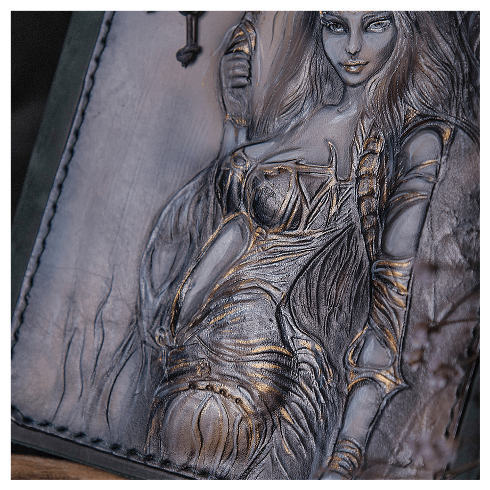 Кожаный ежедневник «Шаманка»