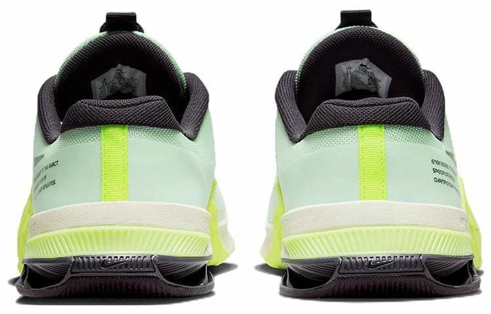 Кроссовки Nike Metcon 8 Flyease
