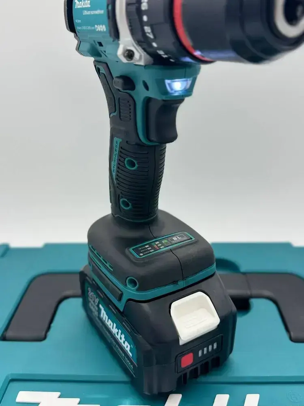 Набор аккумуляторных инструментов 3в1 Шуруповерт , УШМ / Болгарка , Фонарь Бесщеточный