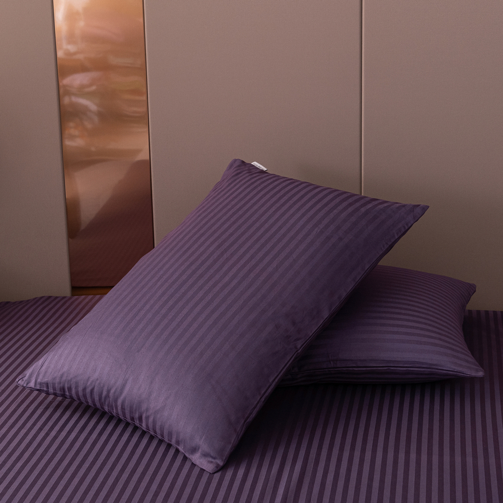 Комплект постельного белья Страйп Сатин Однотонный на резинке CTR032