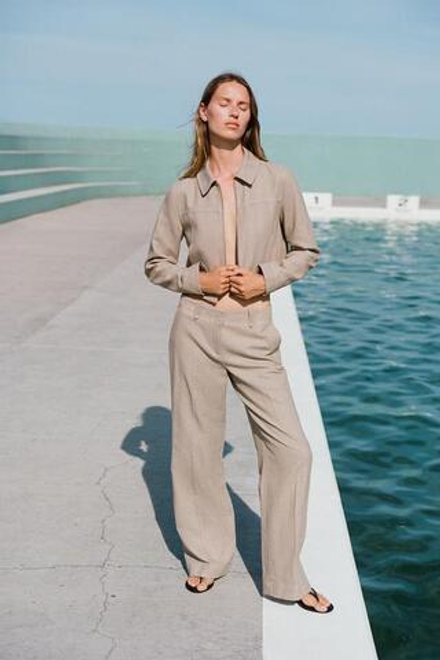 ZARA БРЮКИ ПРЯМЫЕ В ЕЛОЧКУ, ПЕСОЧНЫЙ