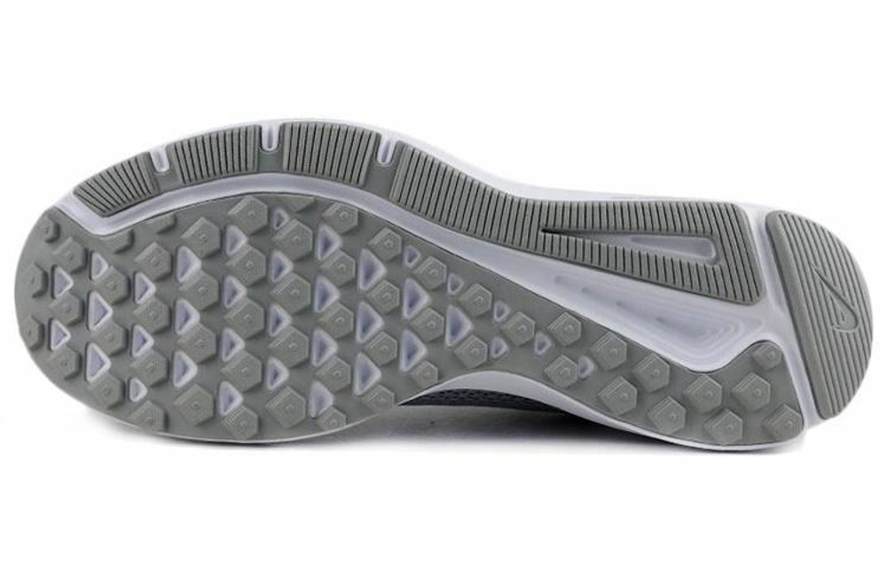 Кроссовки Nike Quest 2