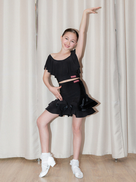 Юбка с регилином и бархатной вставкой