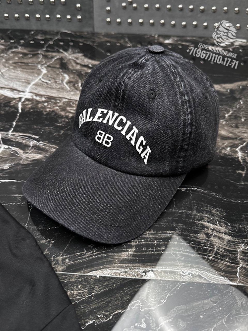 Бейсболка Balenciaga