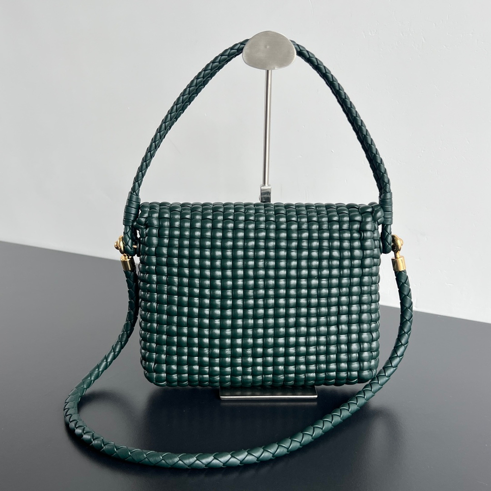 Bottega Veneta Swing 25 cm