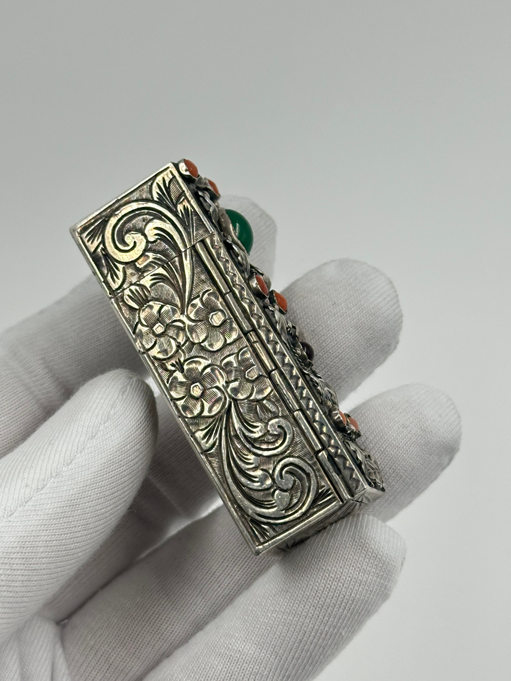 Серебряный футляр для помады