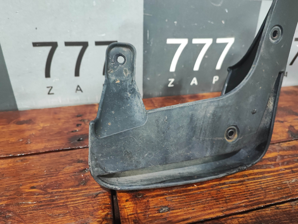 Брызговик передний левый Hyundai ix35 (LM) 10-15 Б/У Оригинал 868312S000