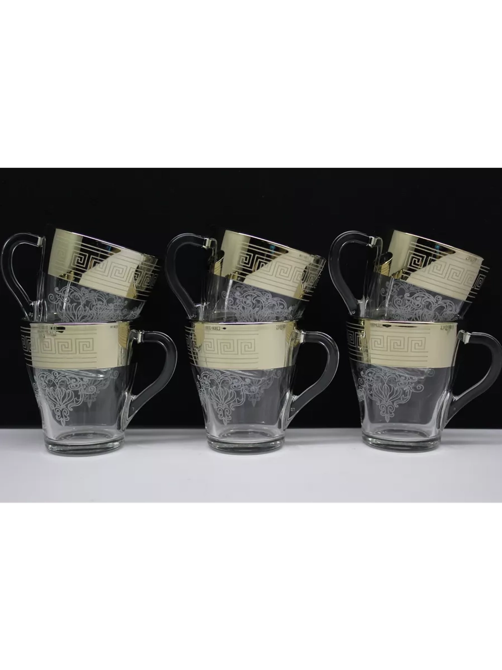 Набор кружек для чая и кофе.