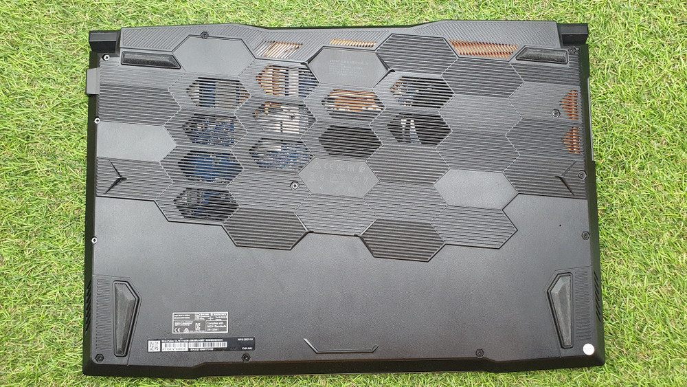 Игровой 17.3" MSI i7-11/8Gb/RTX 3050 Ti 4Gb/144 Hz