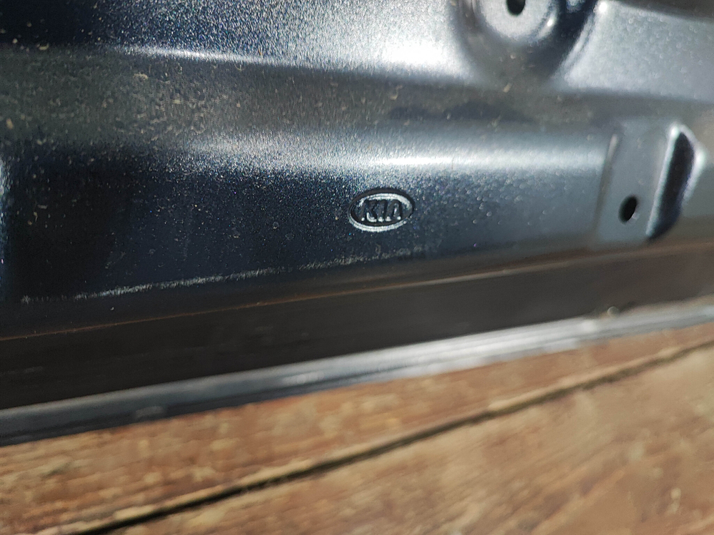 Крышка багажника Kia Sorento 2 (XM) 12-20 Б/У Оригинал 737002P550