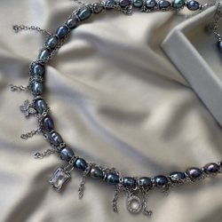 Чокер-колье с цепочками и жемчугом: "Дерзкая Я"