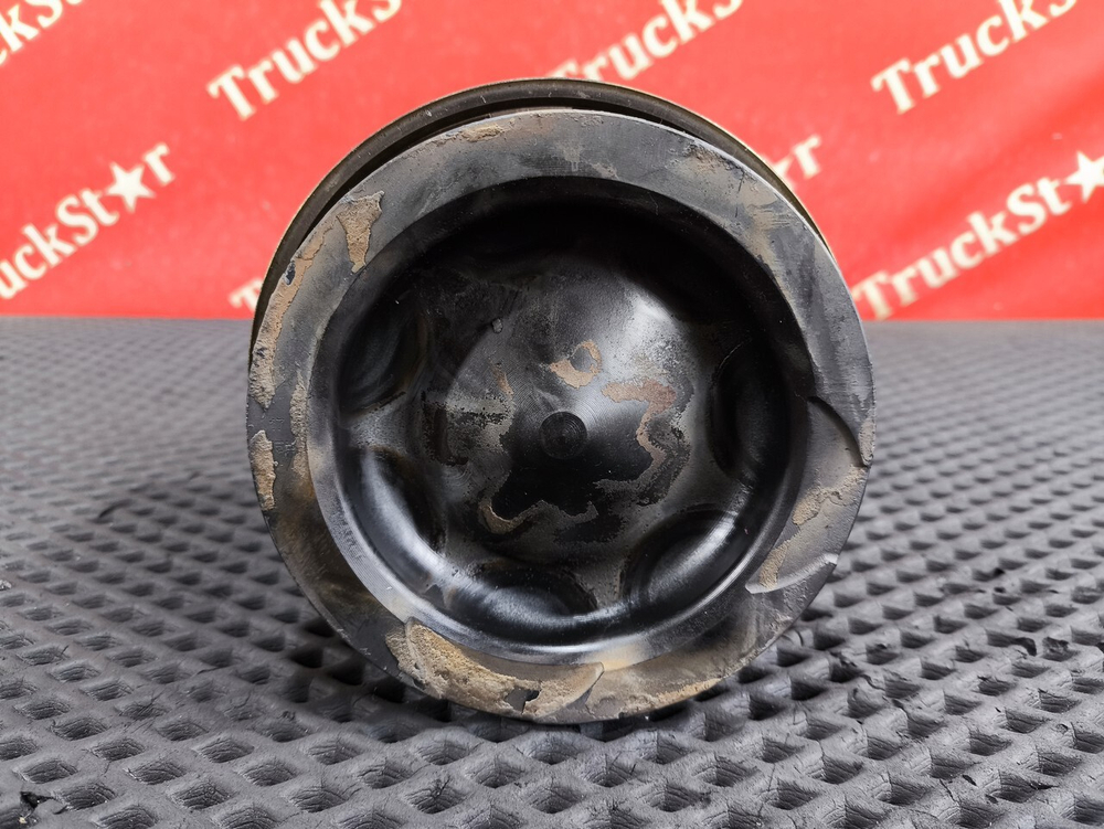 Поршень с шатуном