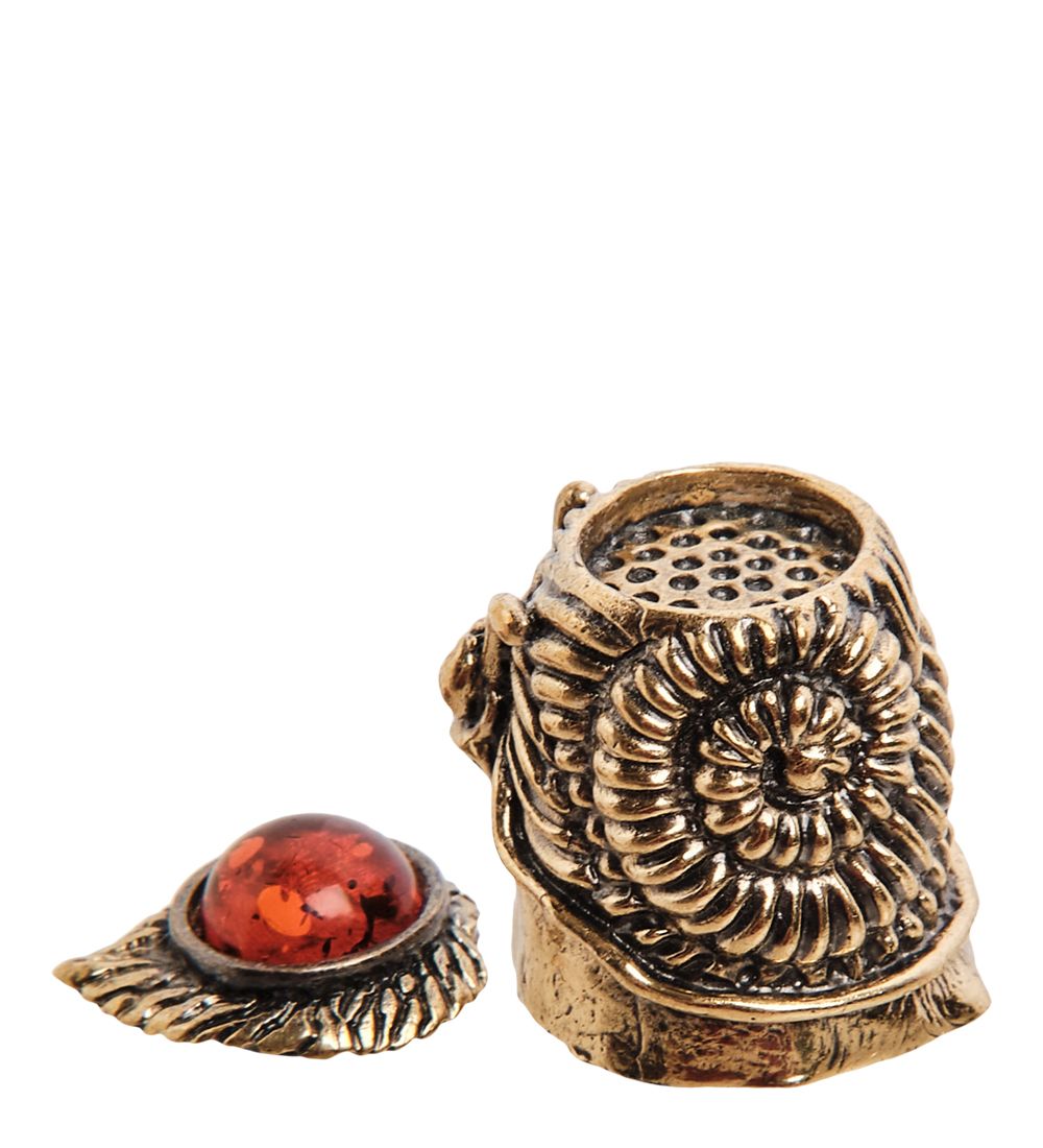 AM-2984 Наперсток «Улитка с листиком» (латунь, янтарь)