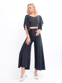 Топ короткий, рукав бабочка