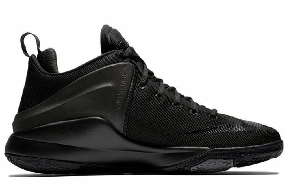 Кроссовки Nike Witness