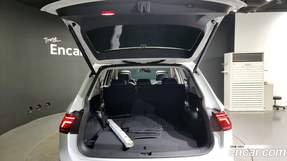 Volkswagen Tiguan Allspace 2.0 TSI Prestige (03.2024)