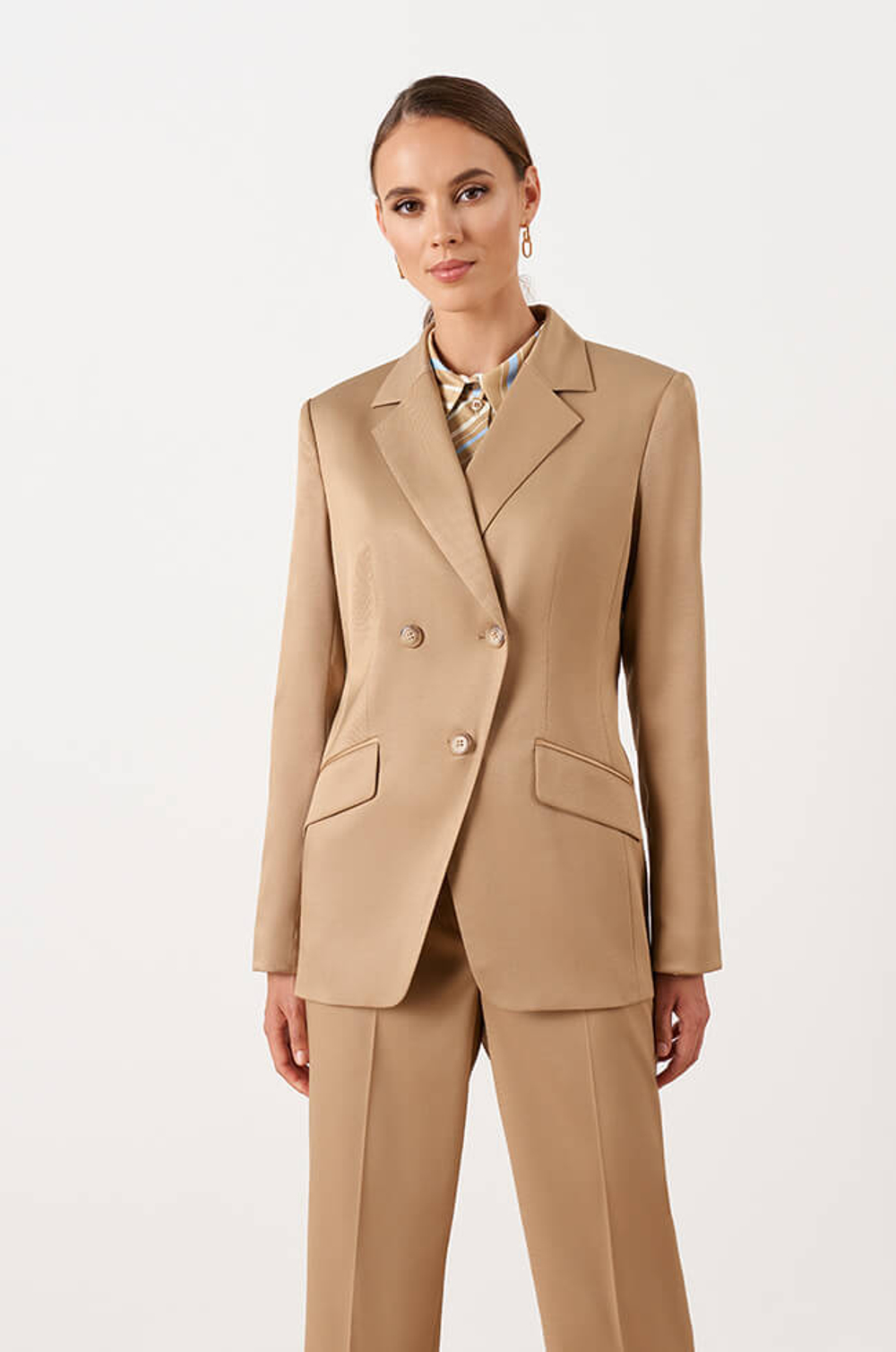 1862 Жакет женский (бежевый)