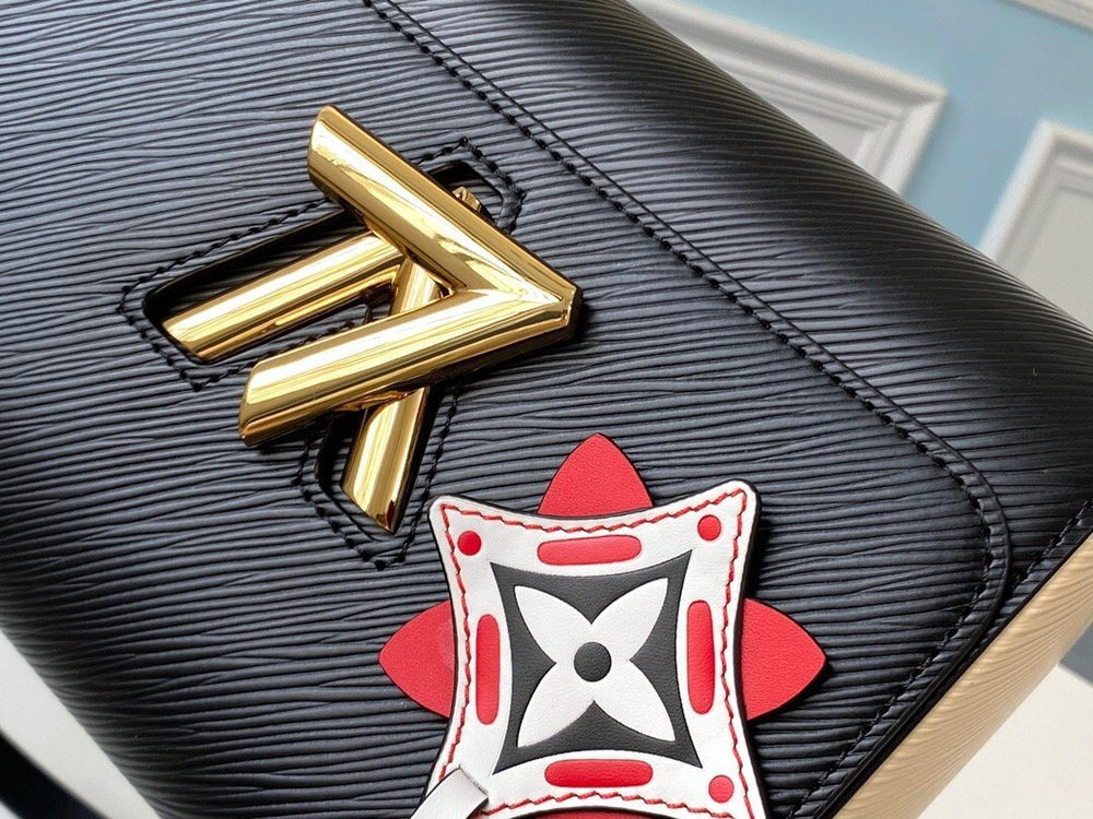 Louis Vuitton Twist MM