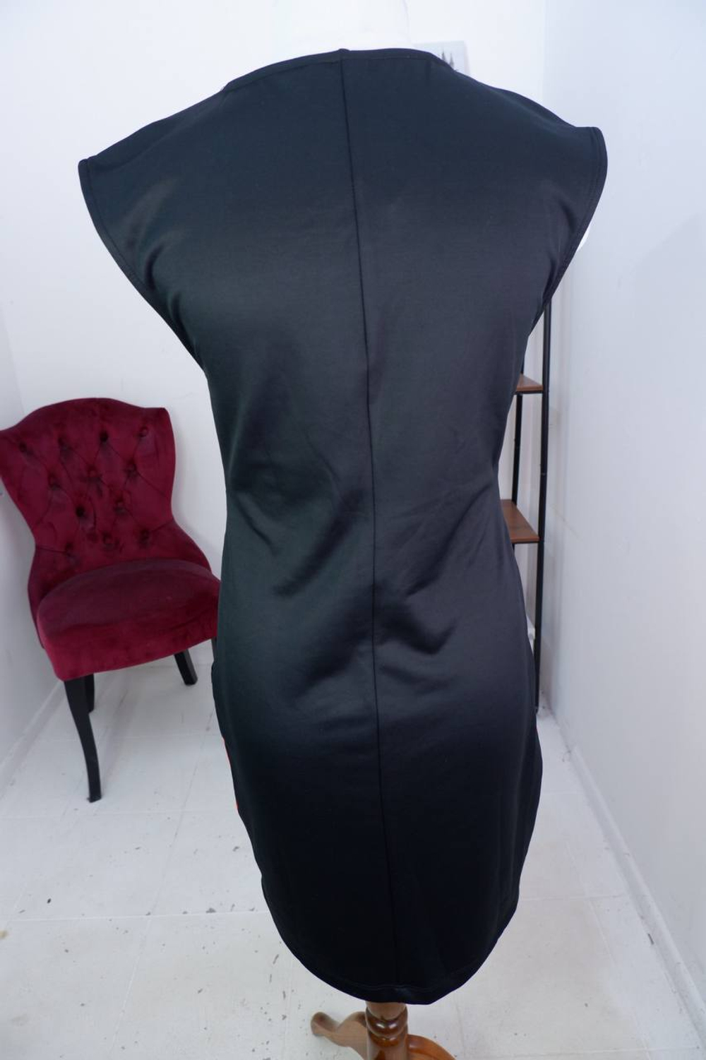 Платье Bodyflirt с контрастными линиями, маркировка 40/42, визуально 48/50 размер