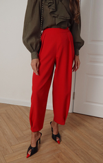 Брюки-баллоны с защипами на талии