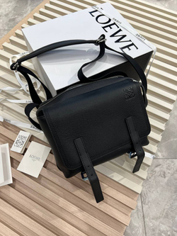 Сумка-мессенджер Loewe