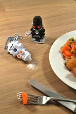 Заводные солонка + перечница 'bots