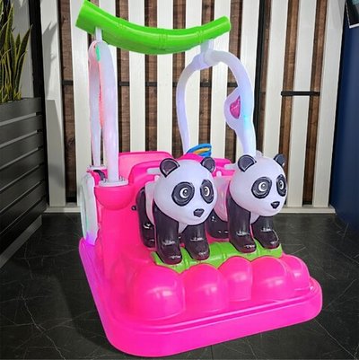 Прокатный аттракцион «Семья Панд» Электромобиль