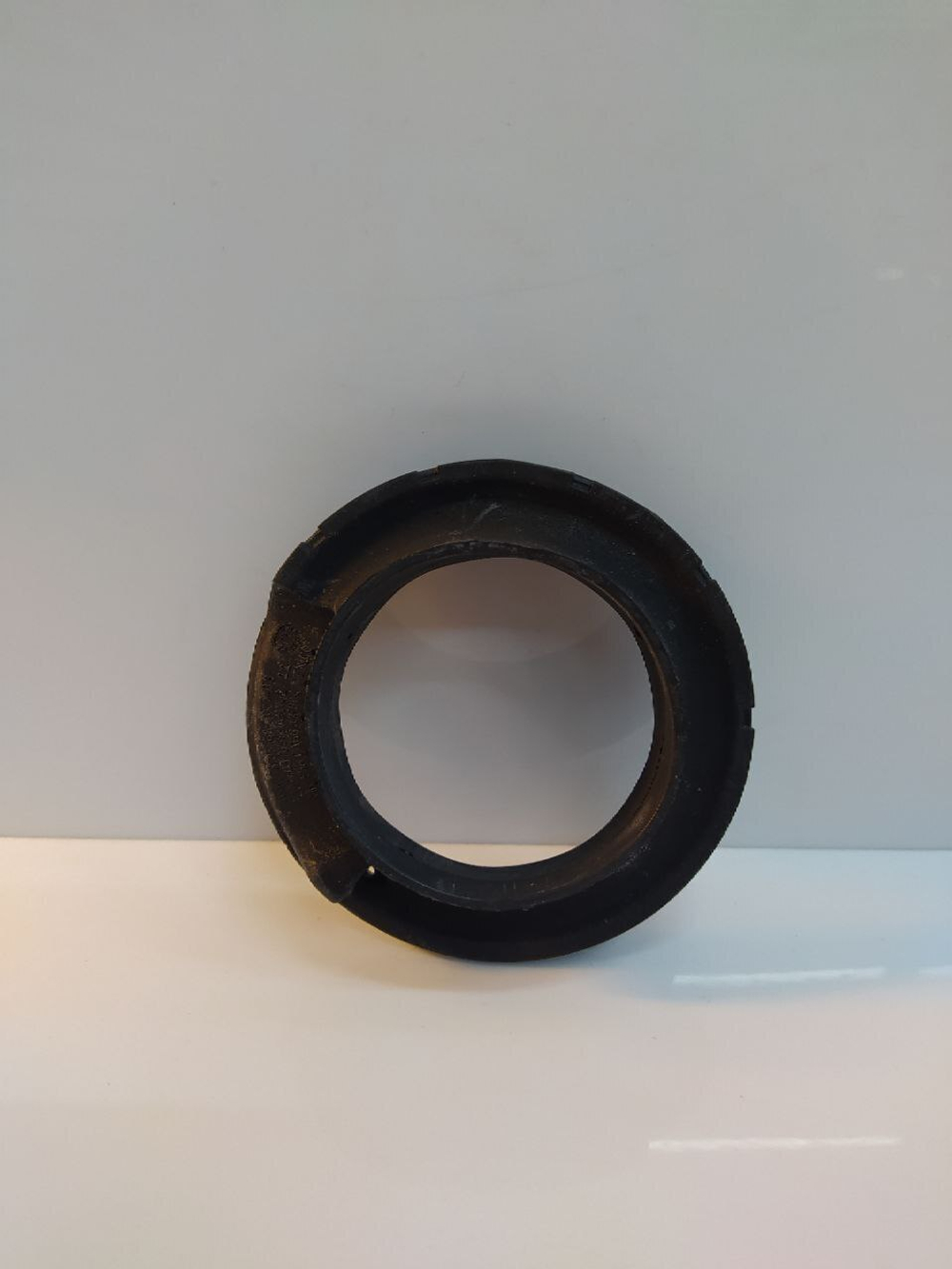 Прокладка под пружину 31336857002 BMW X5 (E70) (2006-2013)