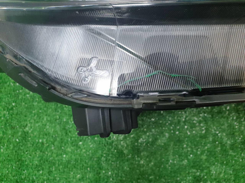 Фара правая Hyundai Tucson 3 (2015-2018) LED