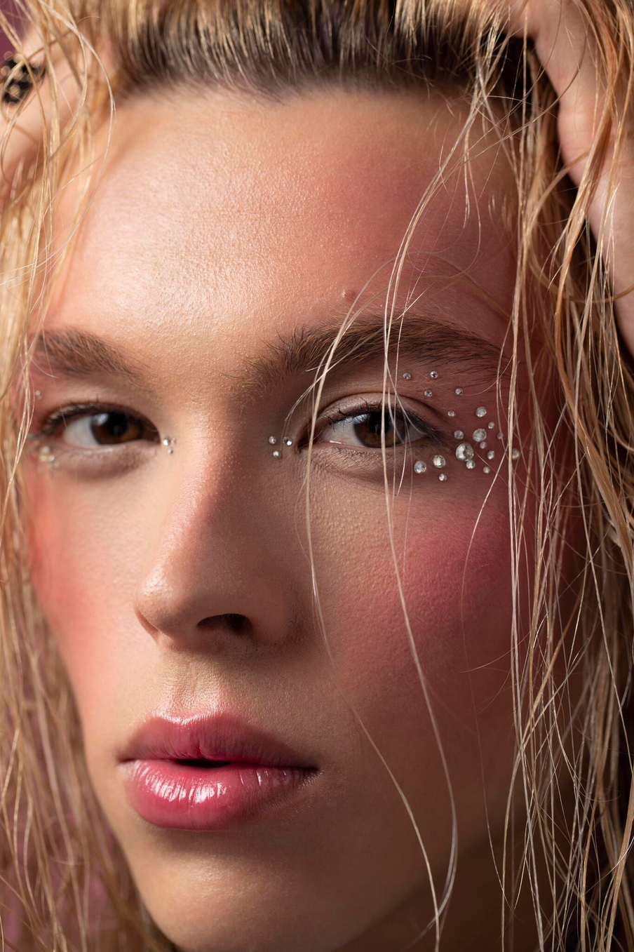 Помада для губ с увеличением объема Allure shine plumper