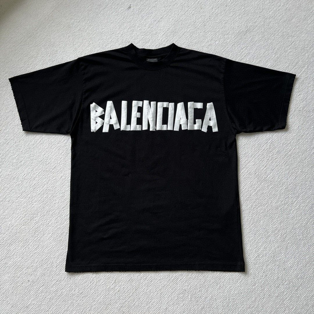 Футболка Balenciaga