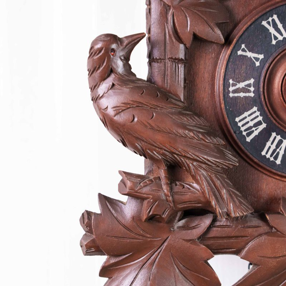 Настенные часы с кукушкой