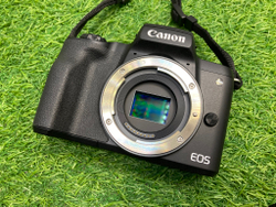 Canon M50 Mark II + 15-45mm IS STM (4000 кадров)