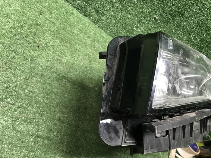 Битая Фара левая Geely Emgrand 2 (2021-н.в.) LED