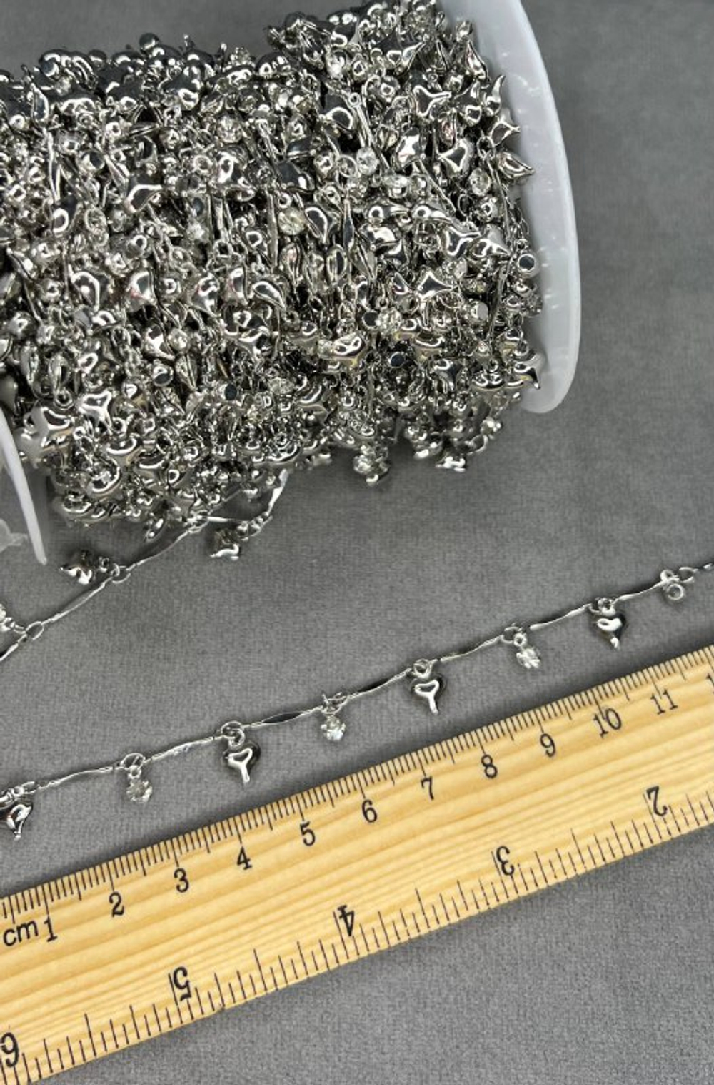 Цепь сердечки и стразы 1529