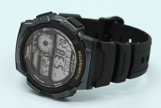 Электронные наручные часы Casio AE-1000W-1AVEF