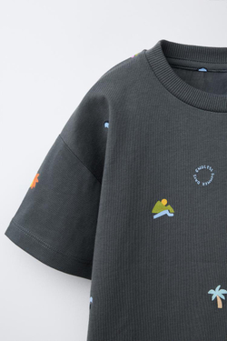 ZARA ФУТБОЛКА С ПРИНТОМ, АНТРАЦИТОВО-СЕРЫЙ