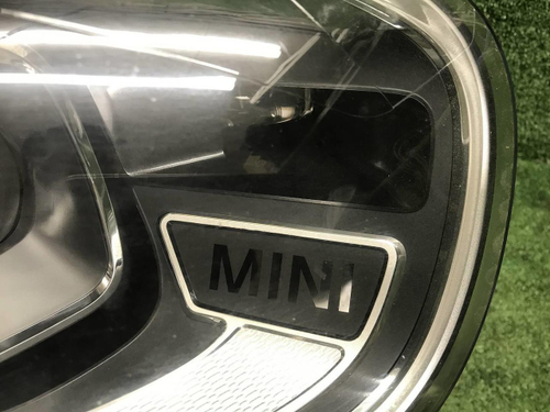 Фара правая Mini Countryman F60 (2020-2023) LED