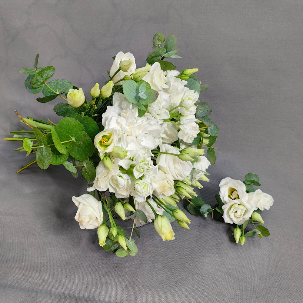 Букет невесты и бутоньерка