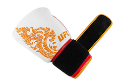 UFC Premium  True Thai белые/красные, размер 12Oz