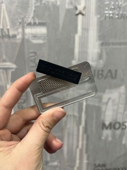 Бейдж на магните, 10 шт НАЗАКАЗ