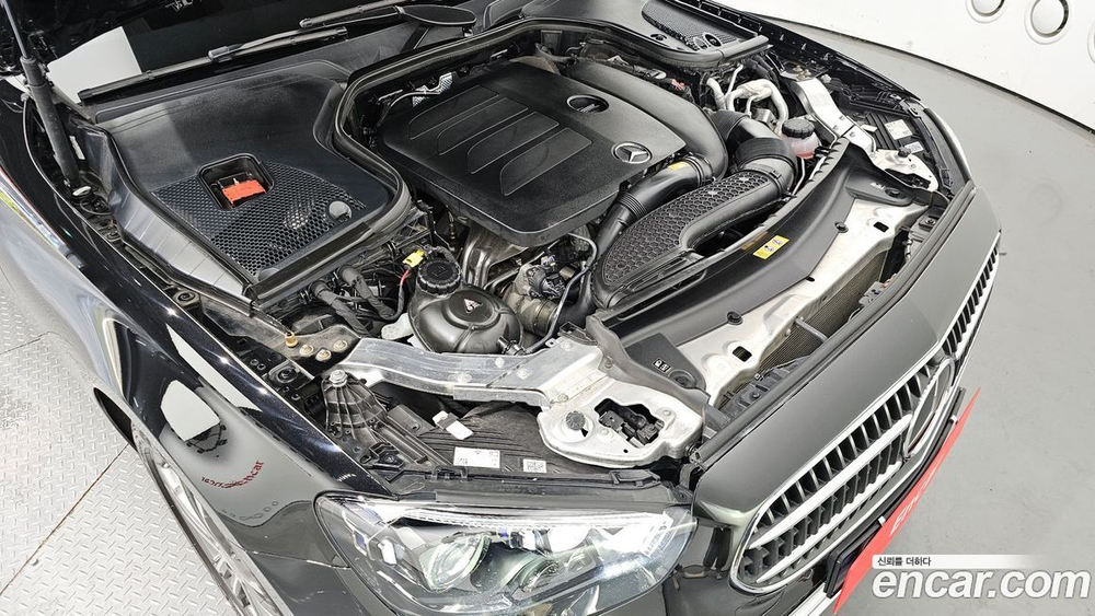 Mercedes-Benz E-Class W213 E350 4MATIC Avangarde (07.2022)