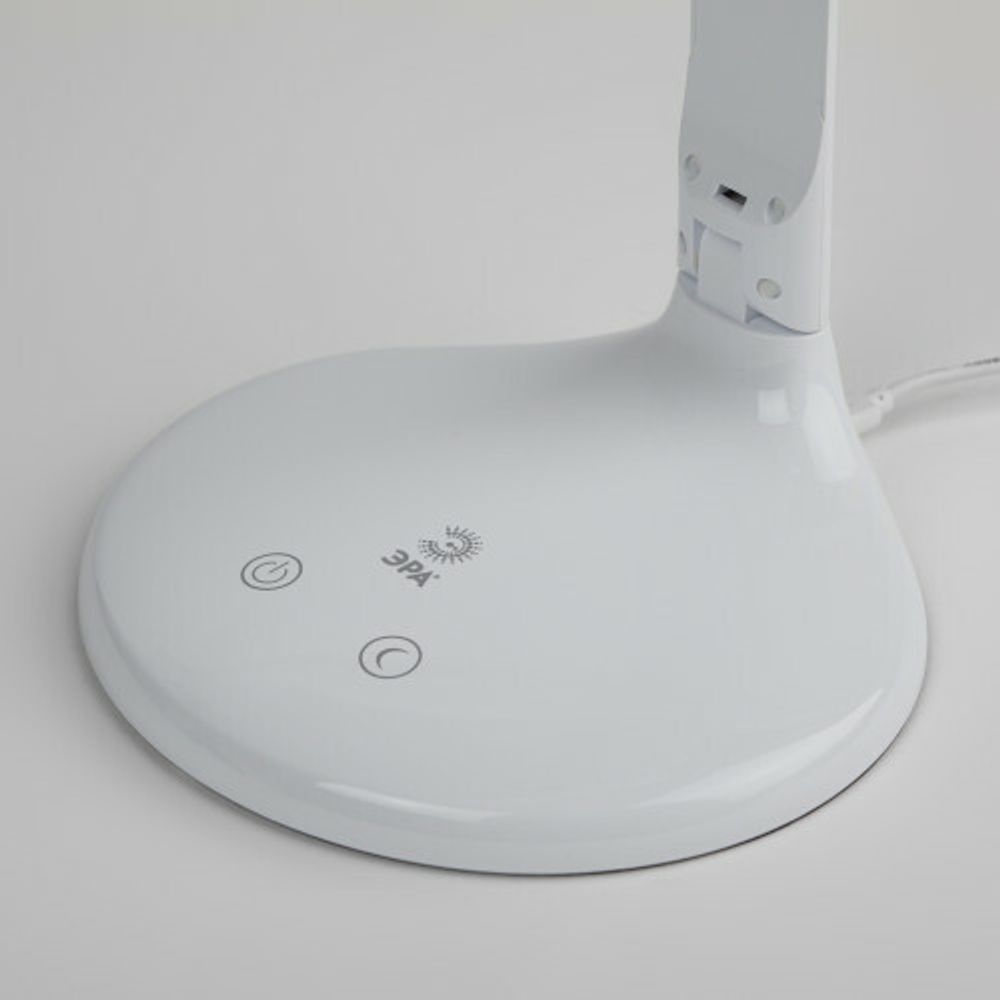 Настольный светильник ЭРА NLED-482-10W-W светодиодный с ночником белый