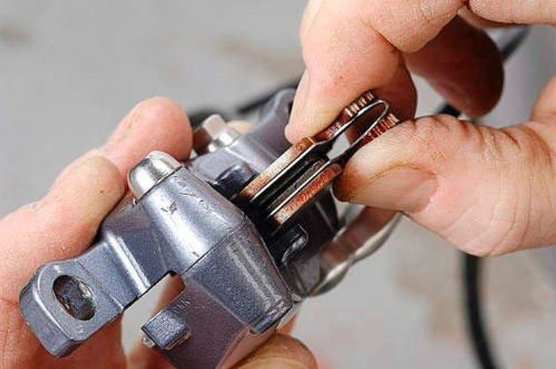 Замена колодок дискового тормоза