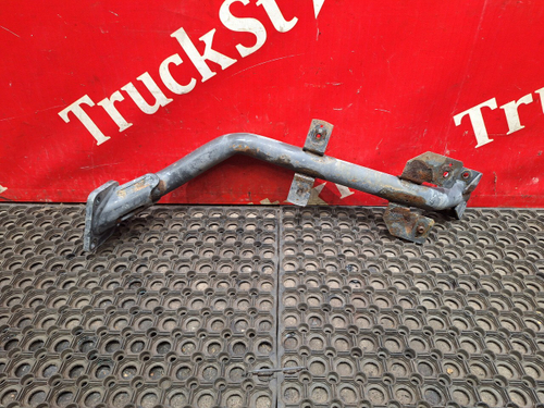 Кронштейн крыла переднего правого