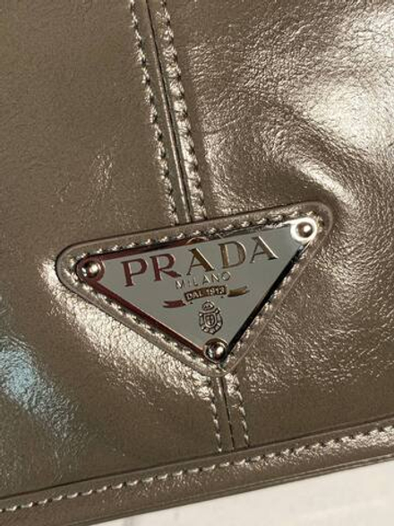 Сумка-мессенджер Prada