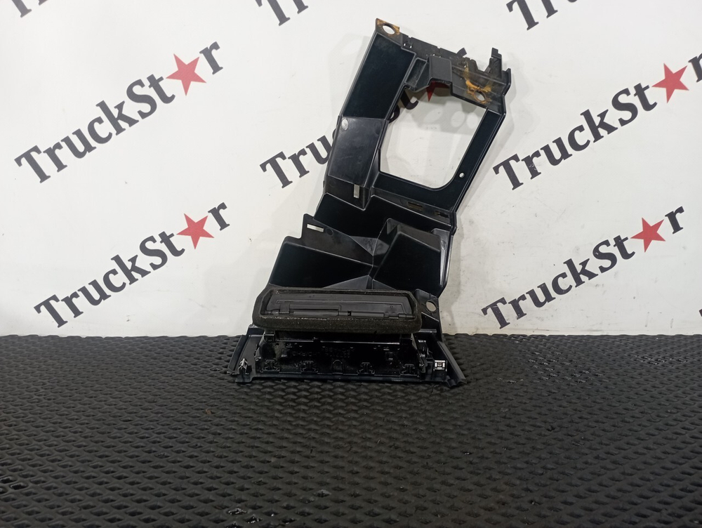 Дефлектор воздушный 2023г